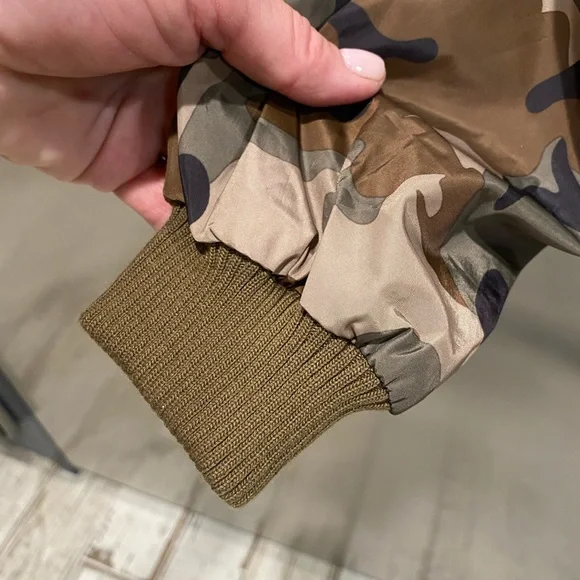 NWOT camo WEST COAST VIBES bomber jacket! 😎 - Picture 10 of 14